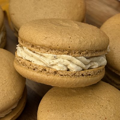 Pumpkin Pie Macarons