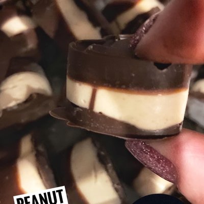 Peanut Butter Cheesecake Bites (15)