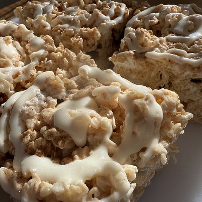 4PACK Cinnamon Roll