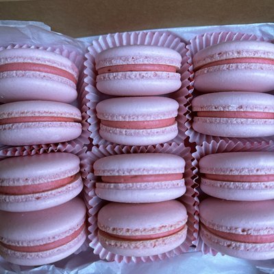 Strawberry Cheesecake Macarons