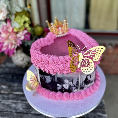 Custom Heart Picture Burn Cake 
