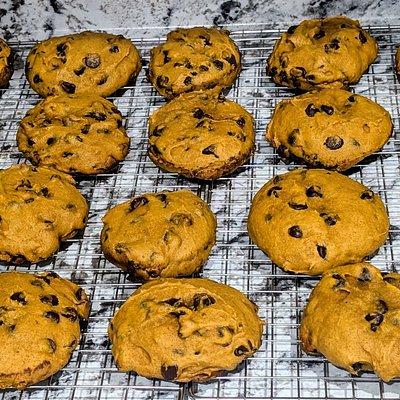 Pumpkin Chocolate Chip Cookies 