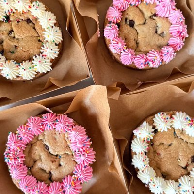 Mini Cookie Cake 4”