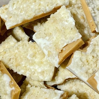 4oz Macadamia Nuts & White Chocolate