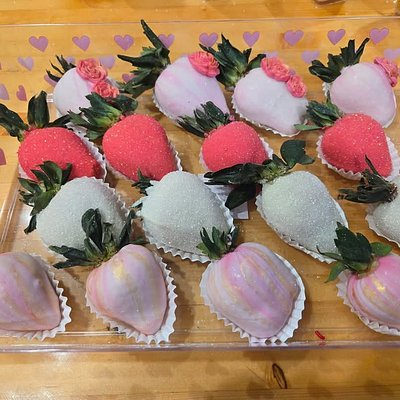 Add-on 1 Dozen Dipped Strawberries To Party Package 