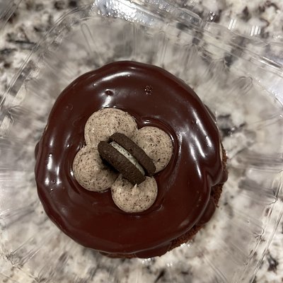 OREO® Cookies & Cream Mini Cake