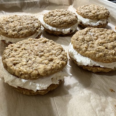 Oatmeal Crème Pie