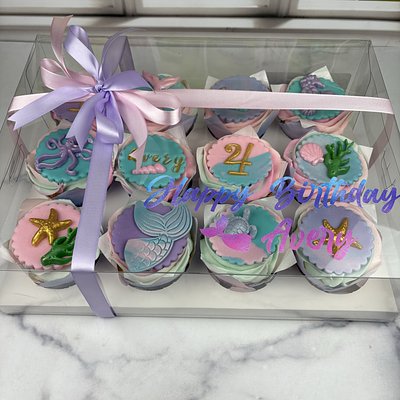 Deluxe Cupcake Set