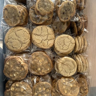 Classic Cookies: Chocolate Chip, Sugar, Snickerdoodle, Oatmeal Raisin