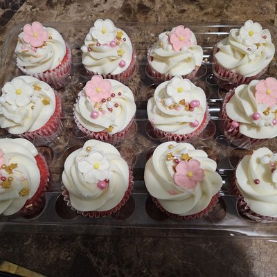 12 Count Filled Cupcakes