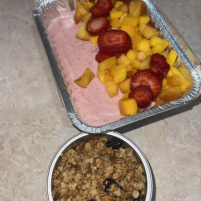 Strawberry Banana Smoothie Bowl