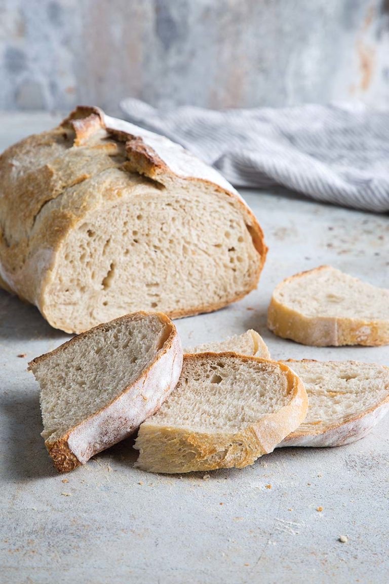 Hearty White Bread Loaf