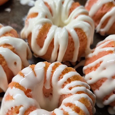 Mini Bundts- glazed strawberry (priced per cake- order by quantity)