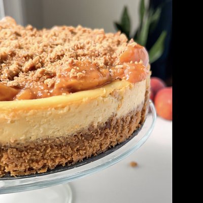 Peach Cobbler Cheesecake
