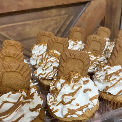 Cookie Butter Cupcakes 