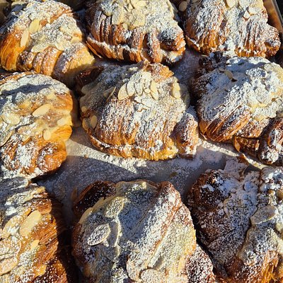 Almond Croissant (Pack of 2) 