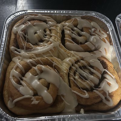 Maple Cinnamon Rolls (Four)