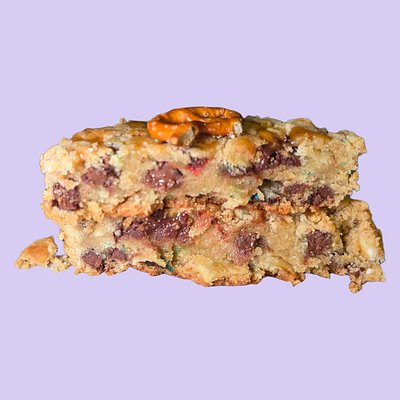 Kitchen sink Cookie - Deep Dish 