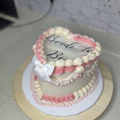 Engagement Cake 