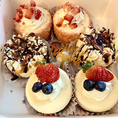 Valentine Variety 3 Pk Mini Cheesecakes 