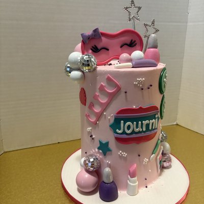 6 Inch 4 Layer Cake ( One Flavor ) ( Pricing Increases With Design Complexity )