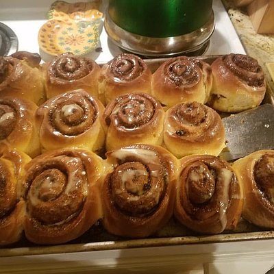 Rolls With Cinnamon, Walnuts Or Poppyseed 
