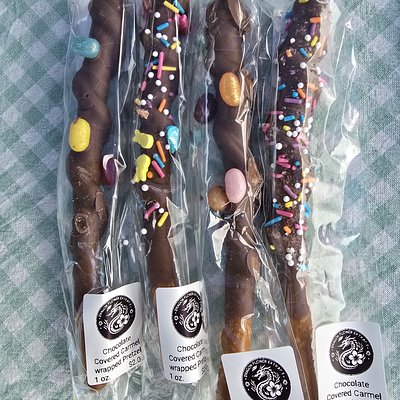 Carmel Wrapped Chocolate Covered Pretzels 
