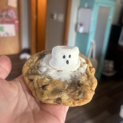 Spooky Ghost Marshmallow Chocolate Chip Cookies