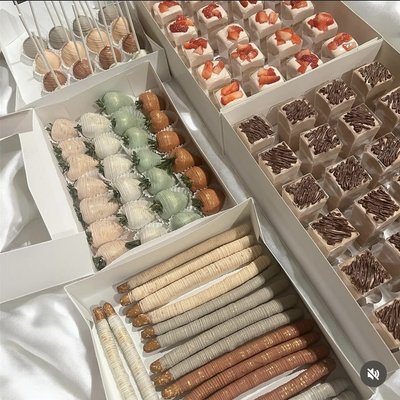 Medium Luxury Party Package (8 Dozen) ($375-$430) 