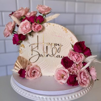 Top Forward Cake 