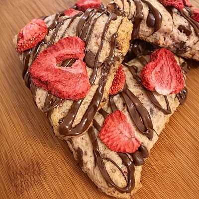 Chocolate Strawberry Scones 