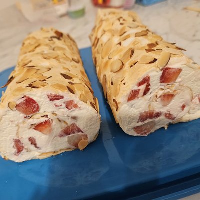 Pavlov's roll 9"