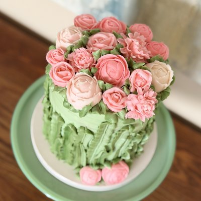 Custom Cakes 