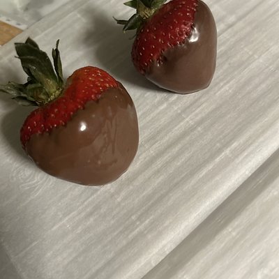 Chocolate Dipped Strawberries