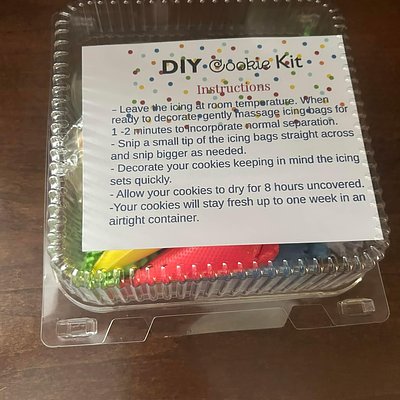 DIY Cookie Kits (Decorate Yourself)