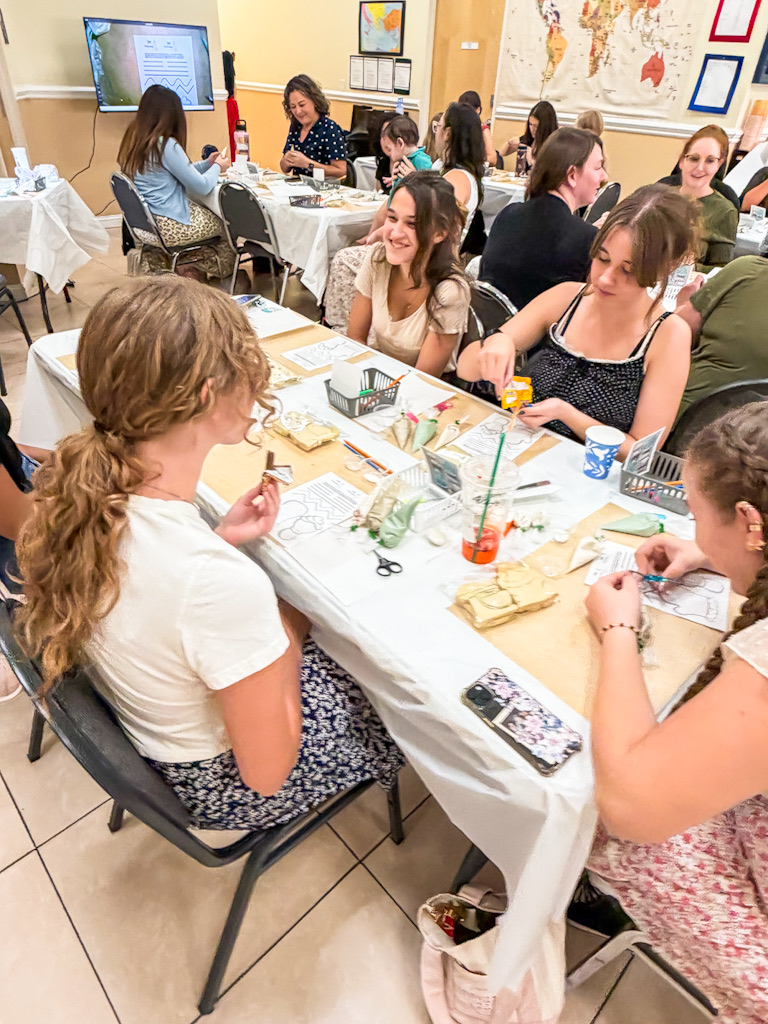 Book your own private Cookie Decorating class!