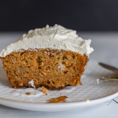 Carrot Cake with Macadamia Nuts, Mascarpone, and Vanilla Frosting