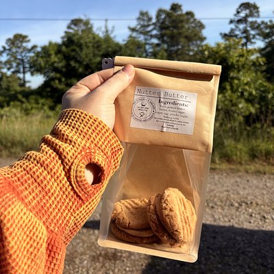 Nutter Butter (6 Pack)