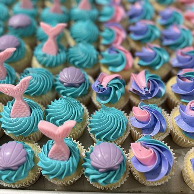 Custom Mini Cupcakes 
