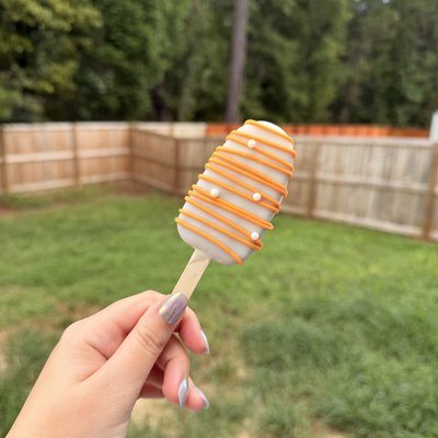 Orange Creamsicle Cake Pop