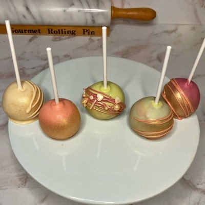 Custom Cake Pops