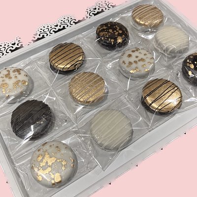 Custom Chocolate Covered Oreos (per dozen)