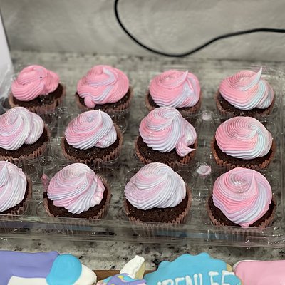 I Dozen Custom Cupcakes 