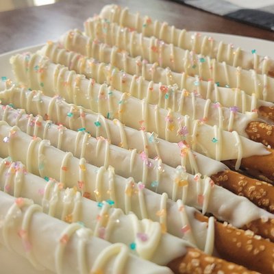 Chocolate Covered Pretzels (12)