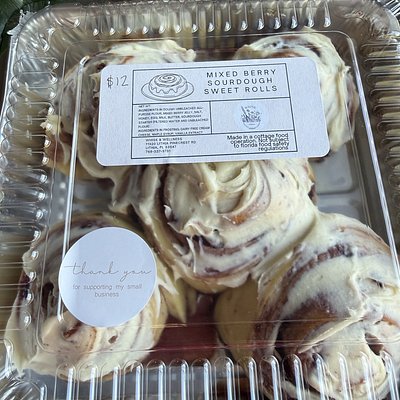 Sourdough Cinnamon Rolls (Tray Of 5 Rolls) 
