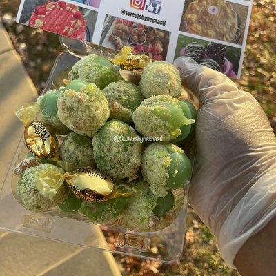 Green Apple-Caramel Candy Grapes NO ADDITIONAL TOPPINGS OR PICKING A FLAVOR) Werthers Additional Candy Or Sucker To Enjoy Included If Available)