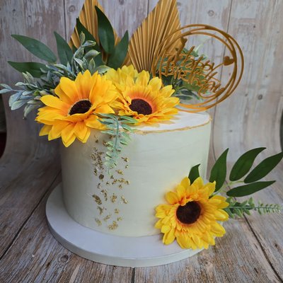 8-inch Cakes (26 Servings)