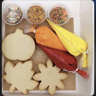 Thanksgiving DIY kits 6,9,12 Cookies