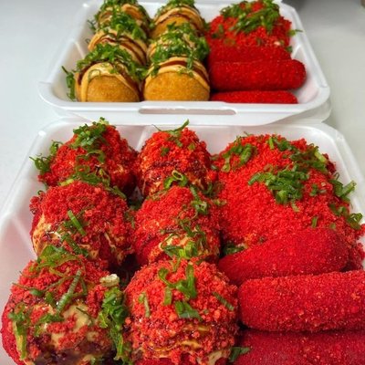 The Flamin’ Ball & Stick Box 