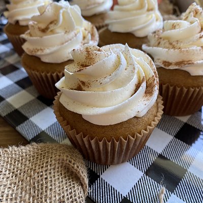 Pumpkin Spice Cupcakes (6 Pack)